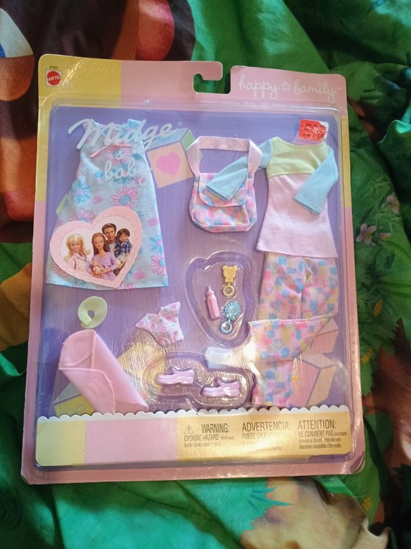 Happy Family Midge & Baby NRFB Box Damage 2003