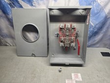 Milbank Series 9500L 200A 600V Ringless Lever Bypass Meter Socket 4/5 Jaw NOS