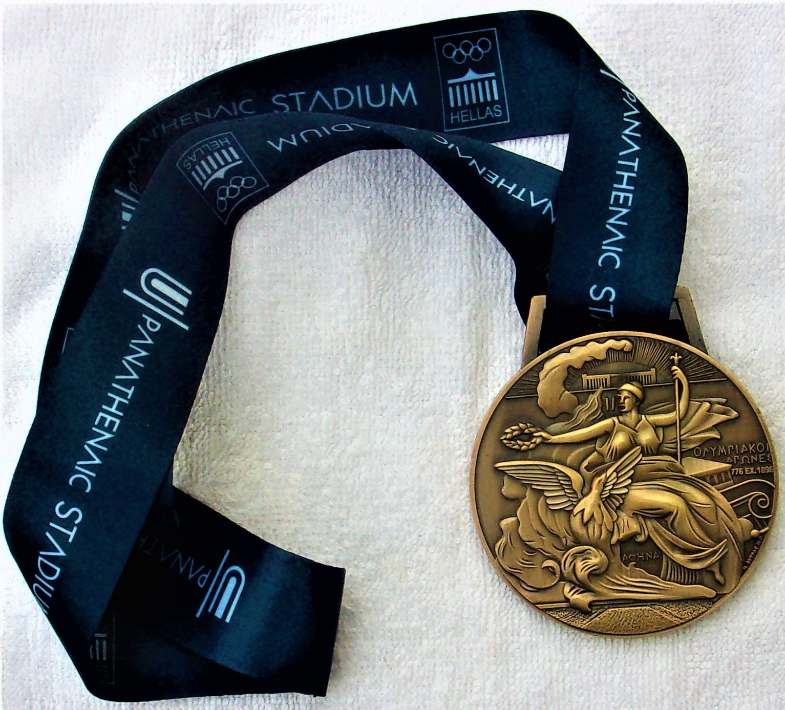 Panathenaic Stadium Athens Greece Olympic Commemorative Souvenir Medal VERY NICE