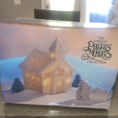 Precious Moments Sugar Town Chapel Nightlight With Figures (see Notes)