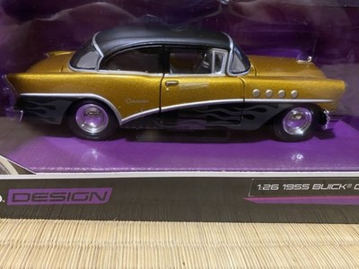 Maisto Design- Outlaws 1955 Buick Century Scala 1/26 Color Dorado/Negro Nuevo
