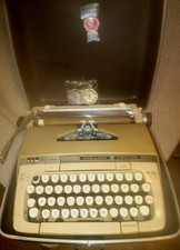 Vintage Smith-Corona SCM Galaxie Deluxe Typewriter In Case  2 New Ribbons Works  thumbnail
