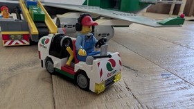 LEGO CITY: Cargo Terminal (60022) Complete With Minifigures And Instructions