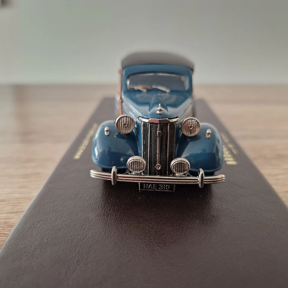Lansdowne Models LDM116a 1952 Ford Pilot Station Wagon Winchester Blue - Image 2 of 4