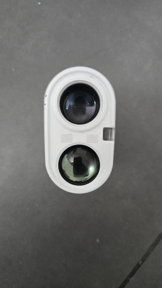 Telêmetro a laser estabilizado Nikon Coolshot Pro para golfe - Imagem 3 de 4