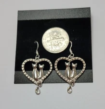 Filigree Two Cats in a Heart, Dangle Hook Earrings, 925 Sterling Silver (E1314)