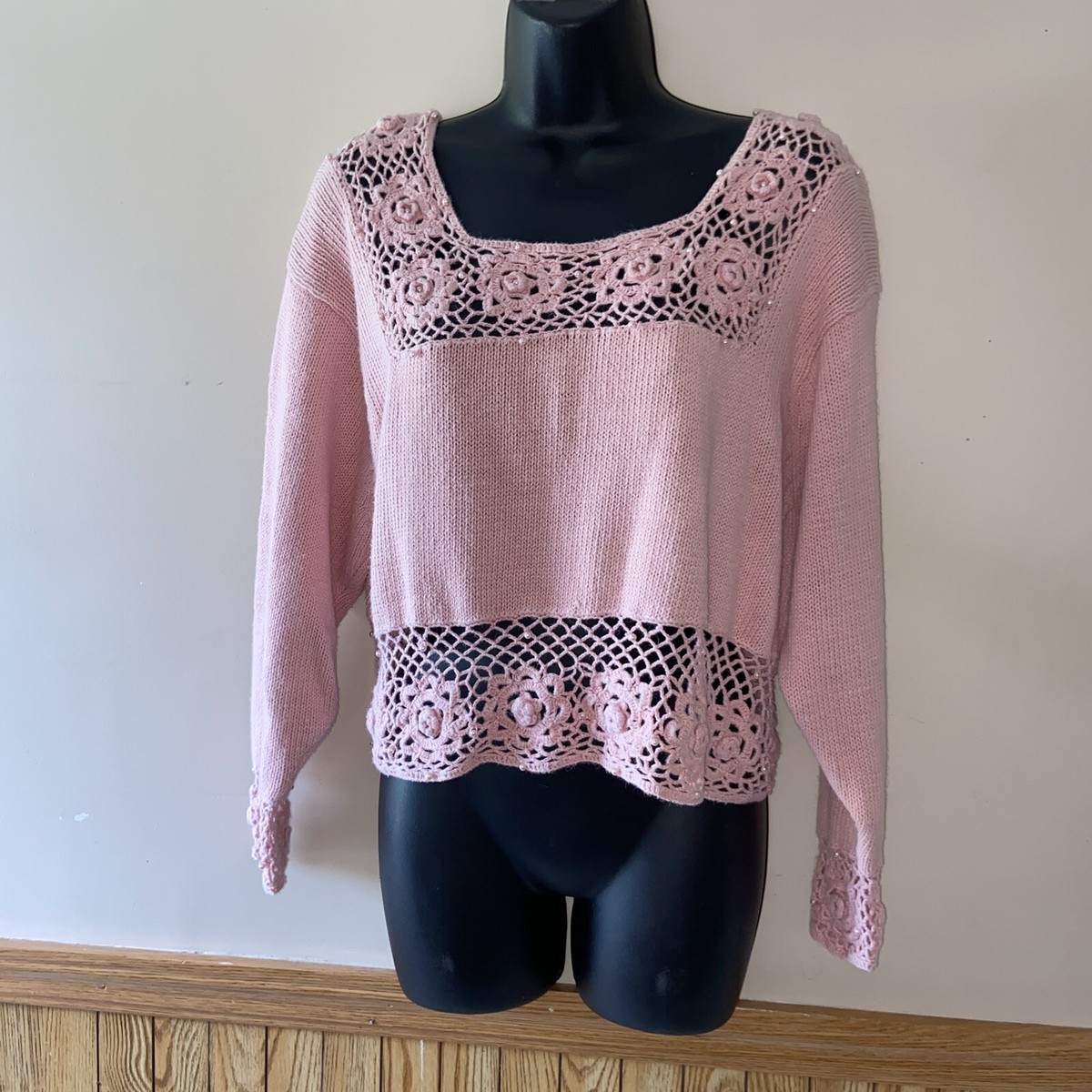 Vintage 80’s Pastel Pink Crochet Crop Sweater Pearls Extra energy Sz L