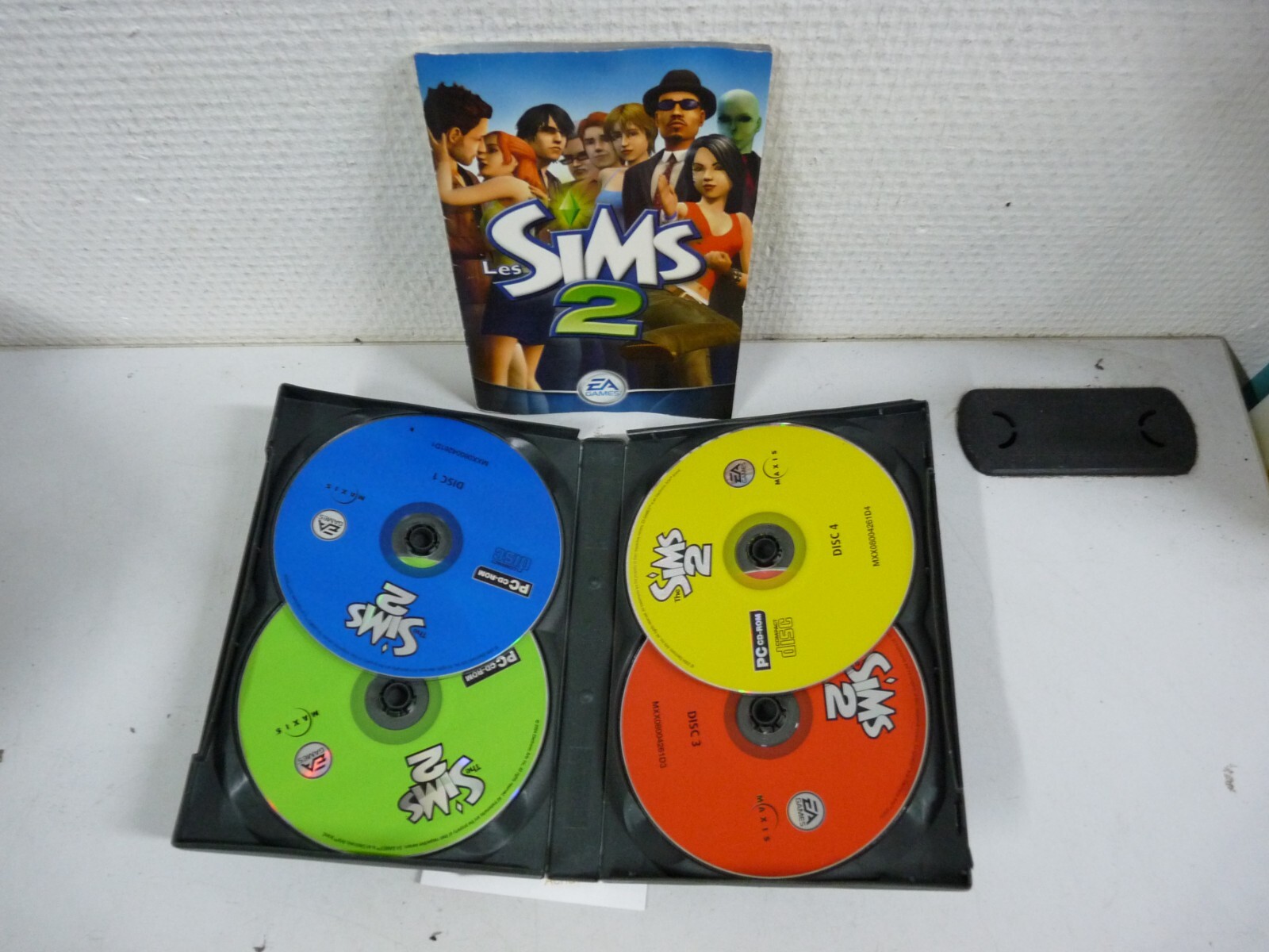 Les Sims 2/ 4 x CD Rom + Livret-PC avec clé activation - SANS RAYURES ...