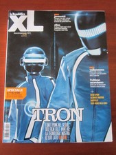 XL REPUBBLICA # 61 2010-2011 ELISA JOVANOTTI BAUSTELLE KID ROCK TRON RE NUDO MMA