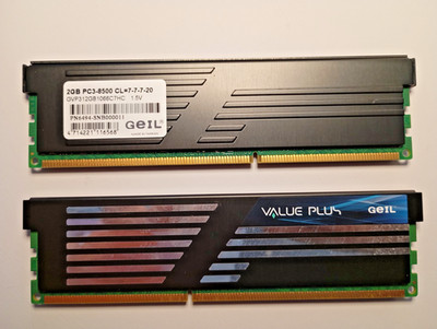 GeIL PC3 8500 CL7   4GB Kit - 2× 2 GB DDR3 RAM