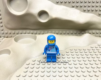 Lego Classic Space blau Minifigur MOC Stardust Benny Torso Rückseite bedruckt