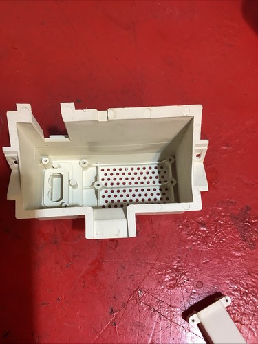BOSCH 00487429 Box 1/2" Plastic Connection (322)