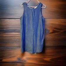 Universal Thread Aline Dress Womens 100 cotton. Lightweight with bow on back