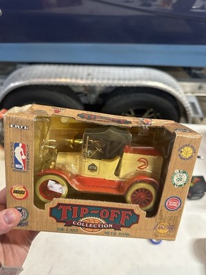 NBA Atlanta Hawks Ford Vehicle DIECAST Metal Bank ERTL 1994 TIP-OFF COLLECTION
