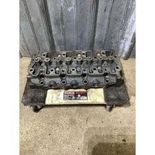 Shibaura N844/T Cylinder head SBA11017511, ESN63267 P812 Used (795)