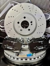 Genuine Mercedes-Benz C118 CLA 45 AMG Front Brake Discs & Brake Pads Kit