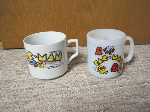 2 Different Vintage 1980 Pac-Man Milk Glass & Ceramic Coffee Mugs Glasbake