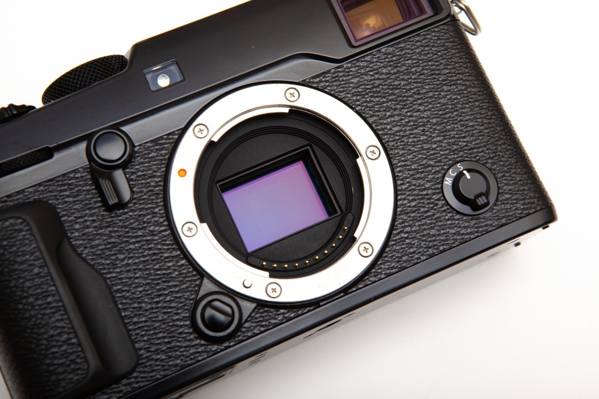 Fujifilm Fuji X-Pro2 X Pro 2 24.3MP Mirrorless Digital Camera