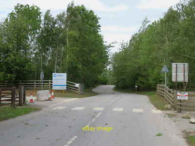 Foto 12x8 Nosterfield Steinbruch Eingang Der Eingang zum ständig wachsenden c2020