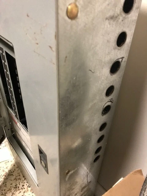 EATON PRL1A PANELBOARD 225 Amp 208Y/120 V 30 CIRCUIT - Image 4 of 4