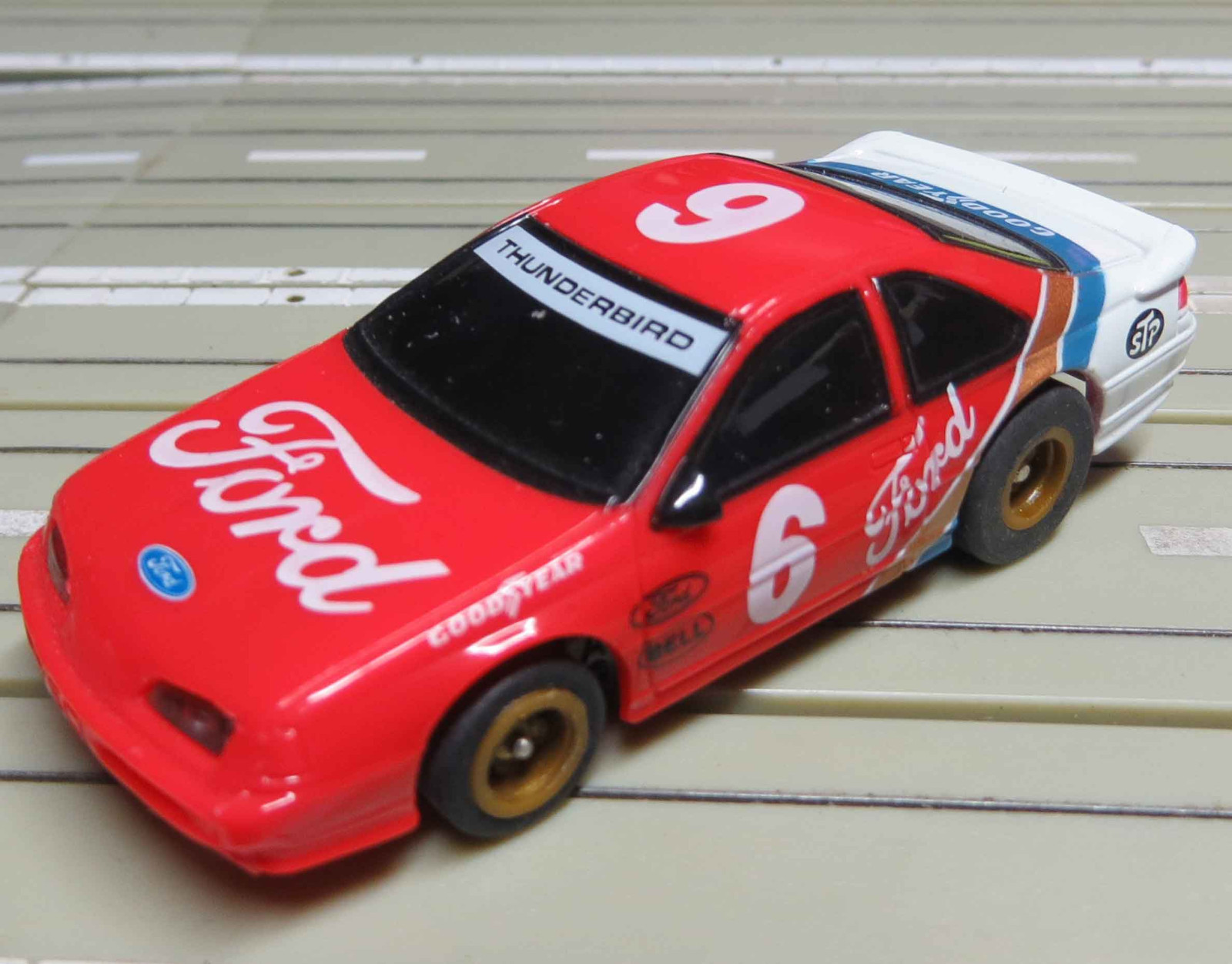 For H0 Slotcar Racing Model Railway - Thunderbird with Tomy Chassis #EBS853