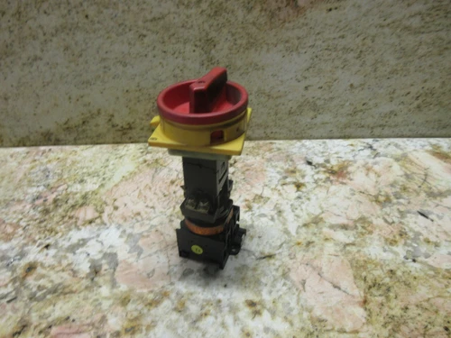 KLOCKNER MOELLER ON/OFF TRIP SWITCH T0-2-1 5E4  BELMONT MAXSEE CNC WIRE EDM