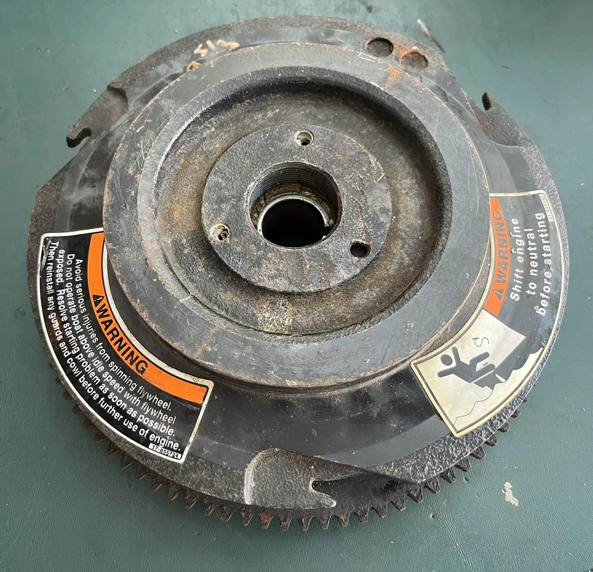 225 250 hp Mercury efi Two Stroke flywheel 272-821033-c2 272 