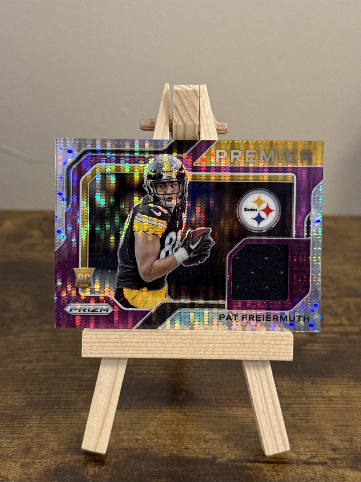 Pat Freiermuth Panini Prizm Premier Jersey #PJ22 Neon Green Pulsar