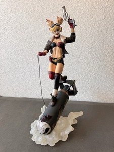 DC COLLECTIBLES BOMBSHELLS HARLEY QUINN RIDING BOMB STATUE 3137 / 5000 ANT LUCIA