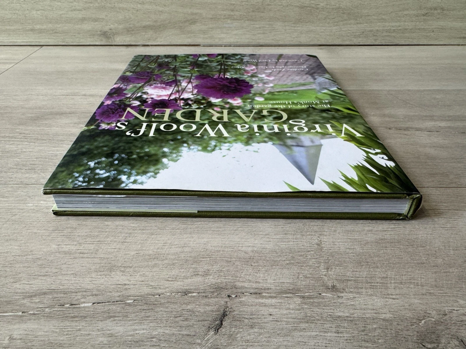 Virginia Woolf's Garden by Caroline Zoob, Caroline Arber, 9781909342132 5
