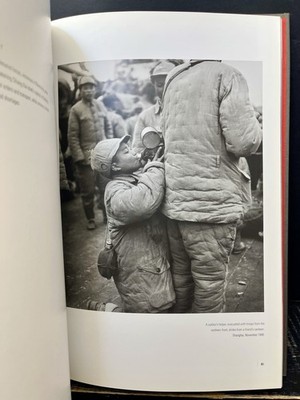 Assignment Shanghai : Photographs on the Eve of Revolution by