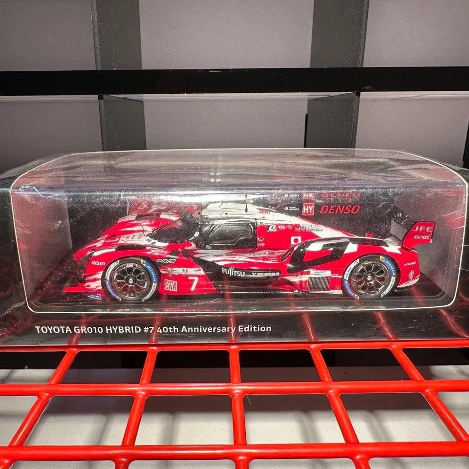 Modellino auto Spark 1/43 Toyota GR010 Hybrid #7 40th Anniversary Le Mans 2025 - Immagine 4 di 4