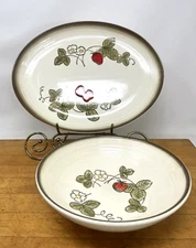 METLOX POPPYTRAIL CALIFORNIA STRAWBERRY 9" SERVING BOWL & OVAL SERVING PLATTER