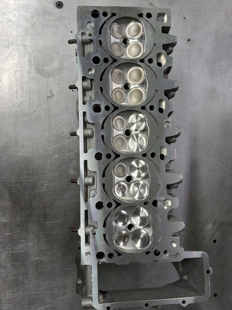 Lamborghini Gallardo 5.0L V10 Cylinder Heads