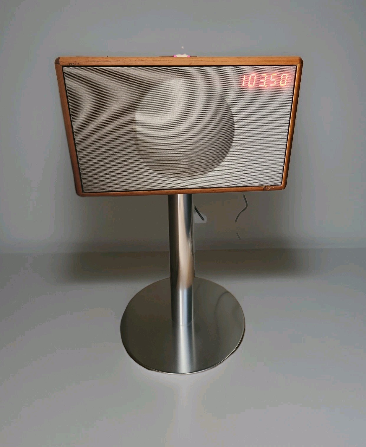 Geneva Lab Sound System Model L All-In-One HiFi System for iPod/iPhone, Radio