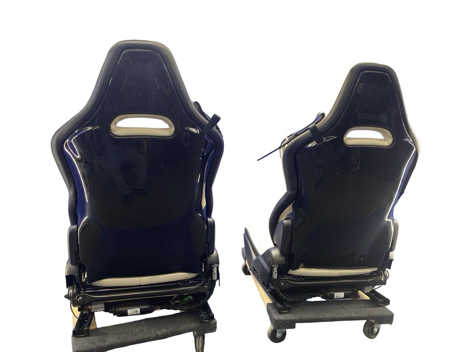 2025-2026 MCLAREN GTS OEM FRONT LEFT RIGHT SEAT ASSEMBLY SET GRAY LEATHER *WEAR*