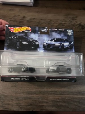 Hot Wheels Premium Bugatti Veyron &  16 Bugatti Chiron | Car Culture Real Riders