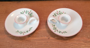 Vintage Pair Christmas Candle Holders Candlsticks Holly & Berries ~ Made Japan