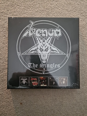 Venom The Singles Ltd Ed Box Set 5x7'' Vinyl Rückseite auf schwarz neu und versiegelt 