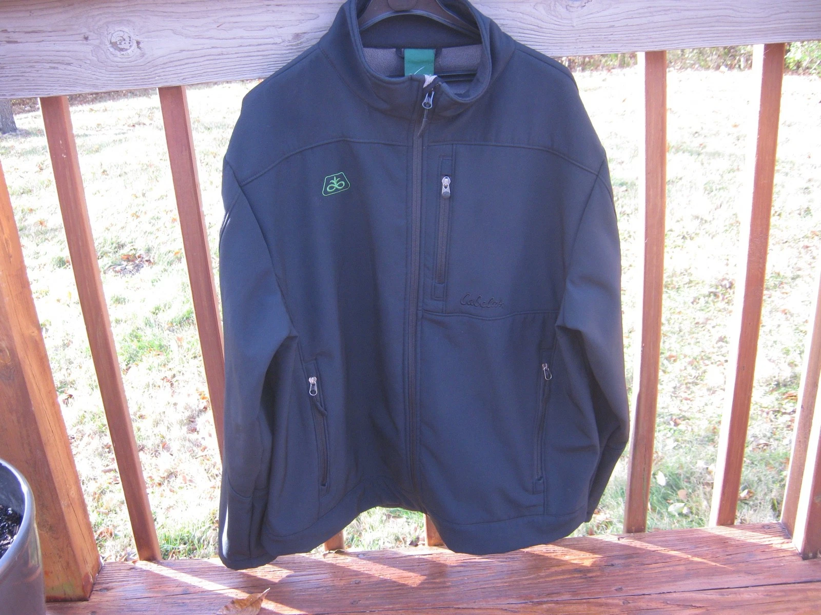 MENS CABELA'S JACKET SIZE XL REGULAR-BEAUTIFUL USED CONDITION-TAKE A LOOK!
