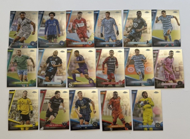 Lot Of 117 Fifa Soccer Base Cards Topps Panini Prizm Rookies view 2