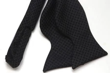 Camellucci Men's Self tied Bow Tie Small Butterfly Bow tie S619 Black Plaid NWT