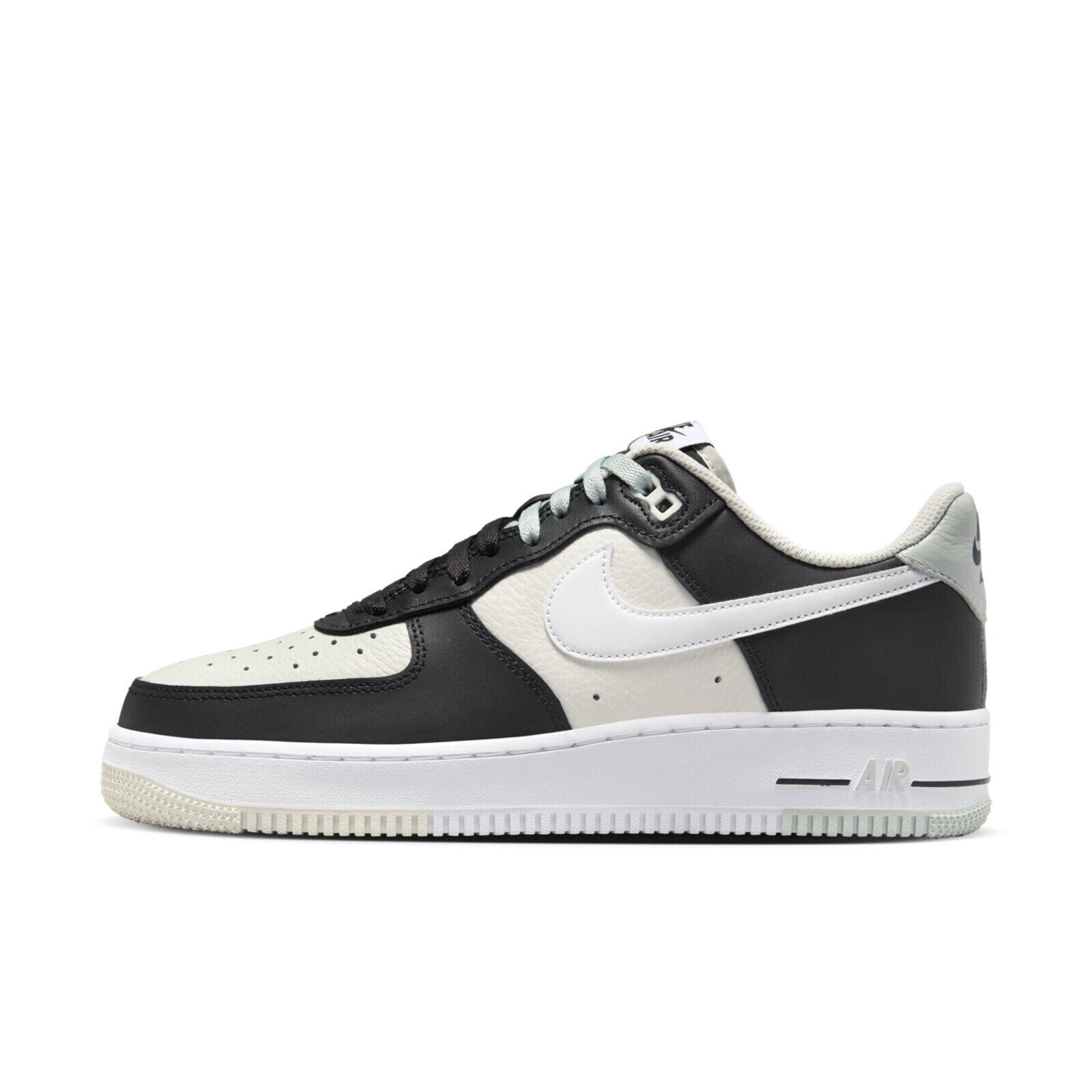Мужские кроссовки Nike Air Force 1 07 LV8 Черный/Светло-серебристый-Phantom (FD2592 002)