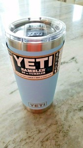 sky blue yeti tumbler 20 oz