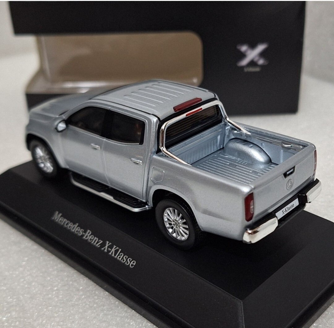 Spark? 1/43 : Pick-up truck voiture Mercedes Class X (navara