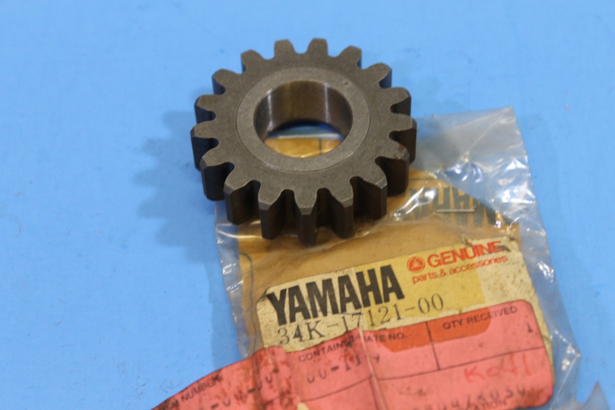 NOS OEM YAMAHA Xt600z 2ND GEAR PINION 34K-17121-00 | eBay