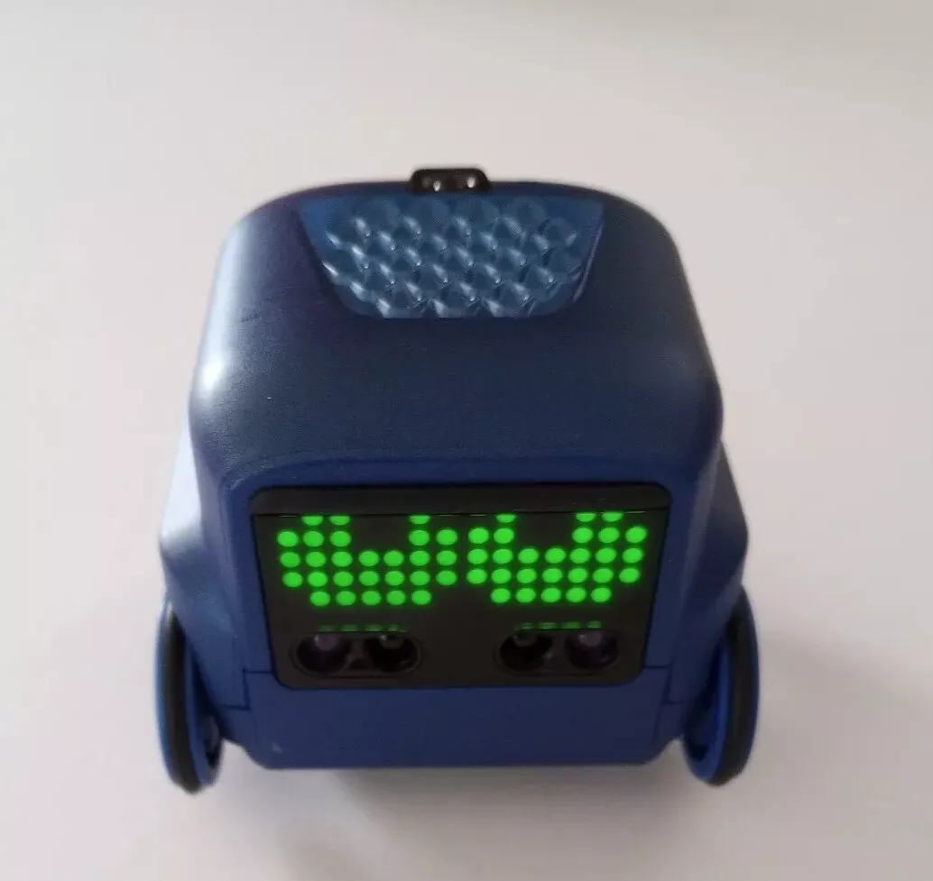 Boxer boxer store robot