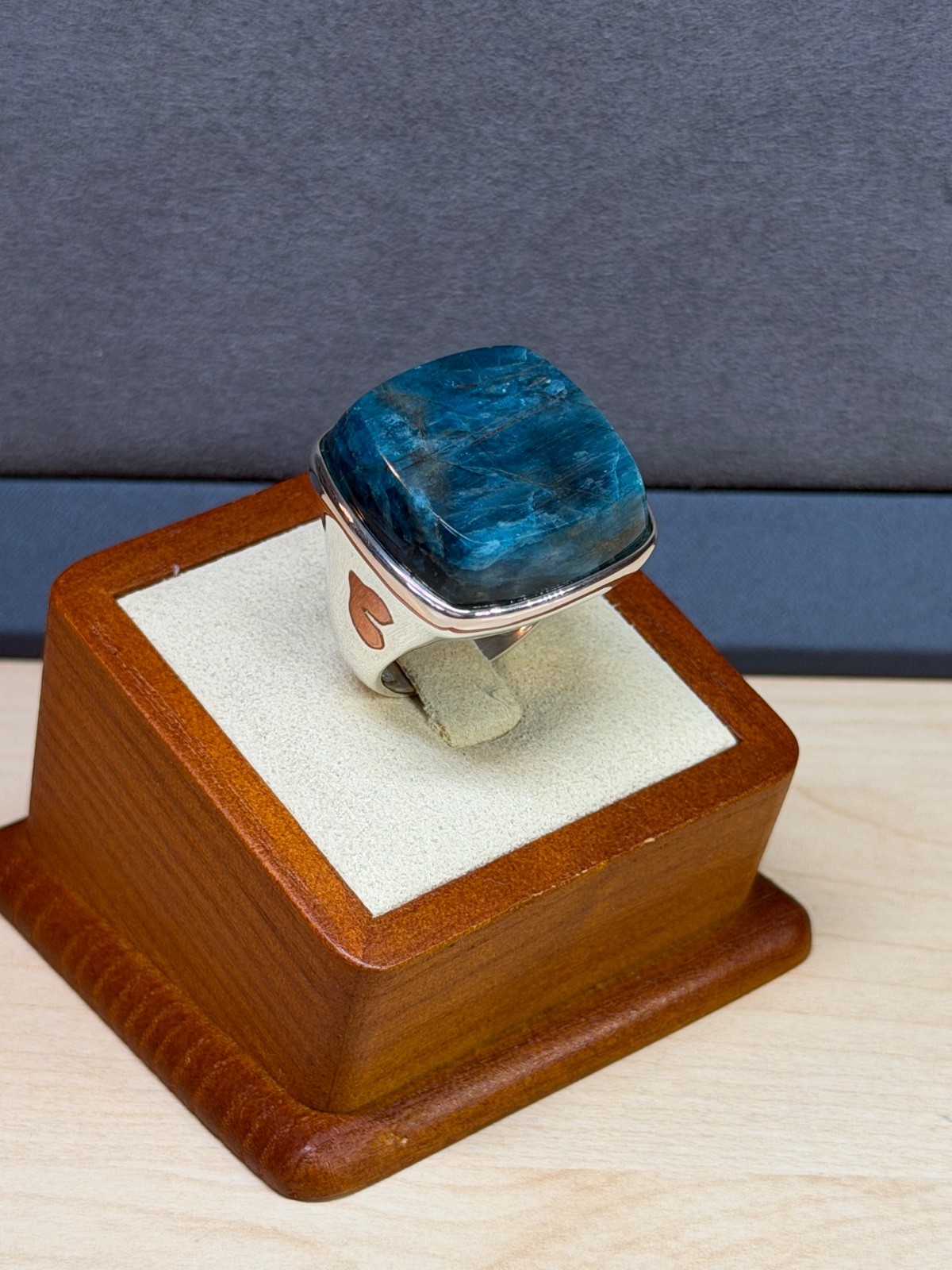 HSN JAY KING Sterling Silver Large Indigo Blue Apatite Statement Ring Size 8.75