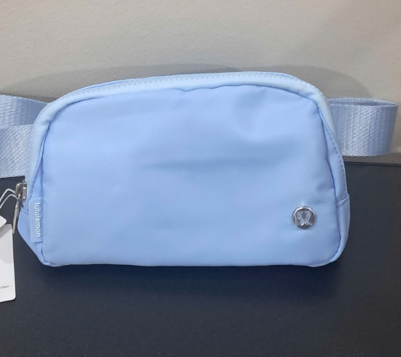 Lululemon Everywhere Belt Bag 1L – Light Blue Unisex Crossbody Fanny Pack - NWT