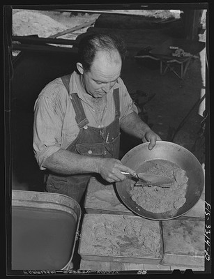 Photo:Kern County California Tungsten Chief Mine 1942 Panning Tungsten Ore